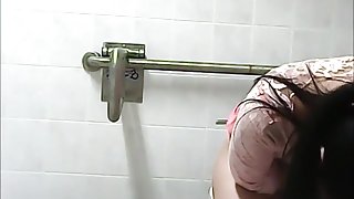 Voyeur tapes multiple girls on a public toilet compilation